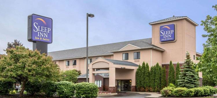 昆斯伯里-乔治湖舒眠套房酒店(Sleep Inn & Suites Queensbury - Lake George)图片
