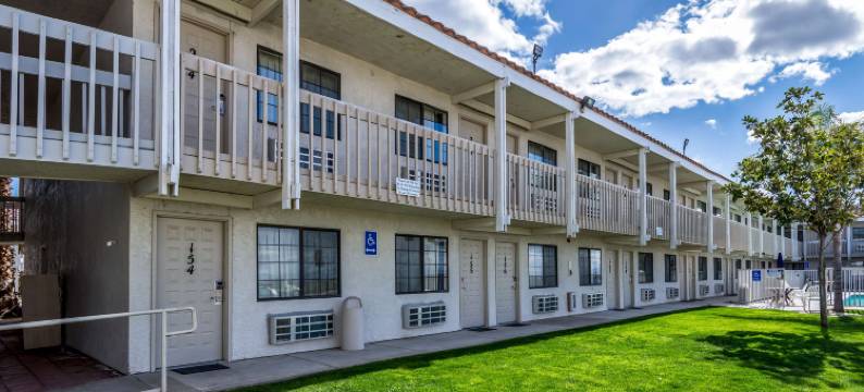 加利福尼亚巴顿威洛 6 开放式客房酒店(Studio 6 Buttonwillow, CA)图片