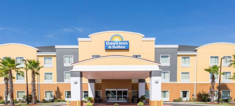萨凡纳北I-95戴斯套房酒店(Days Inn & Suites by Wyndham Savannah North I-95)图片