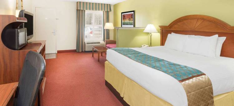 奥兰治堡北呗盟套房酒店(Baymont by Wyndham Orangeburg North)图片