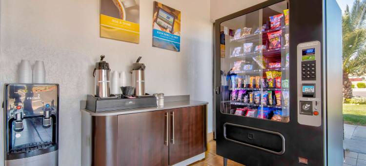 圣妮拉洛斯巴诺斯6号汽车旅馆(Motel 6 Santa Nella, CA - Los Banos)图片