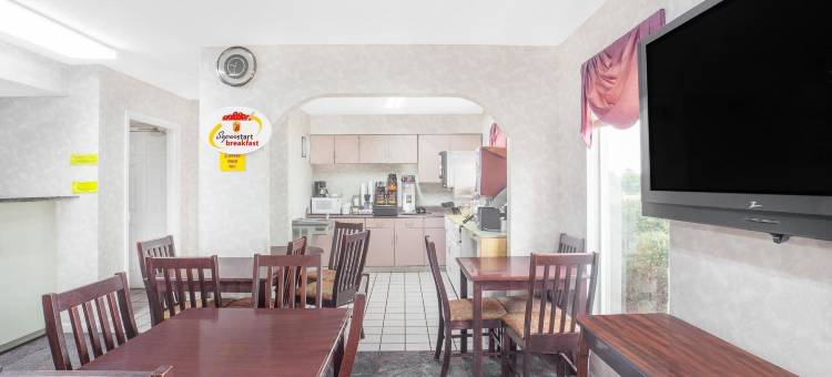 迪凯特-普利斯维尔温德姆速8酒店(Super 8 by Wyndham Decatur Priceville)图片