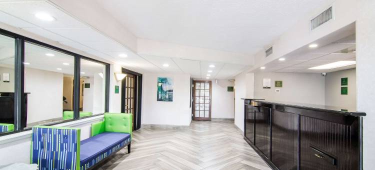 莫比尔大学附近凯艺酒店(Quality Inn Near University of Mobile)图片