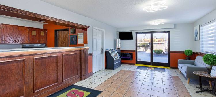 约翰逊城温德姆速8酒店(Super 8 by Wyndham Johnson City)图片