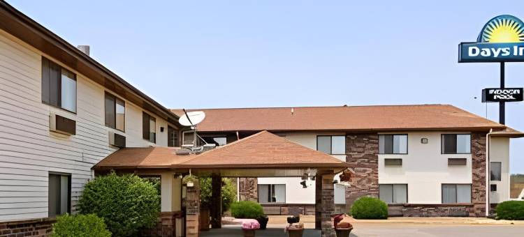 达文波特东戴斯套房酒店(Days Inn & Suites by Wyndham Davenport East)图片