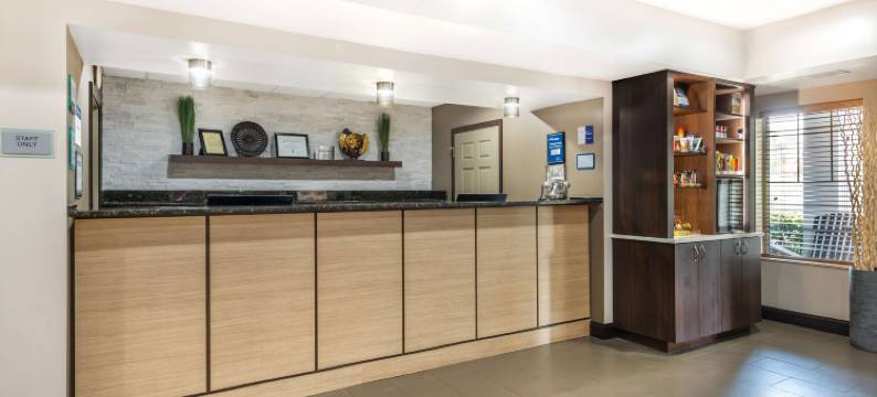 贝斯特韦斯特优质湖城优质酒店(Best Western Plus Lake City)图片