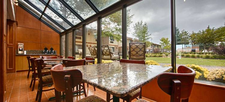 好客贝斯特韦斯特酒店(Best Western Detroit Livonia)图片