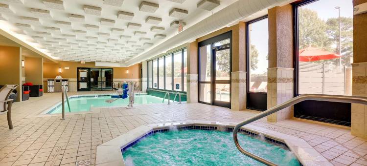 夏洛特大学德鲁里套房酒店(Drury Inn & Suites Charlotte University Place)图片