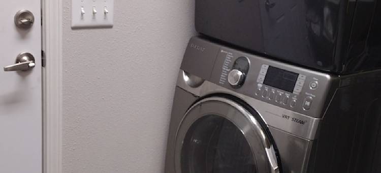 Pet Friendly Lodging Close to Whiteman AFB and Warrensburg图片