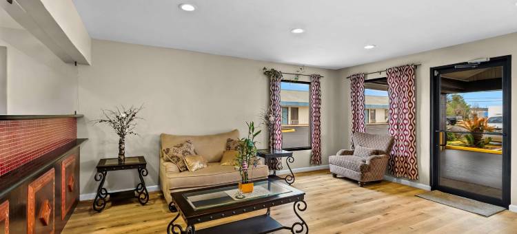 路边旅馆和套房(Rodeway Inn & Suites)图片