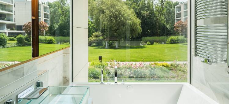 费尔登富肯斯坦纳城堡酒店-立鼎世酒店集团(Falkensteiner Schlosshotel Velden – the Leading Hotels of the World)图片