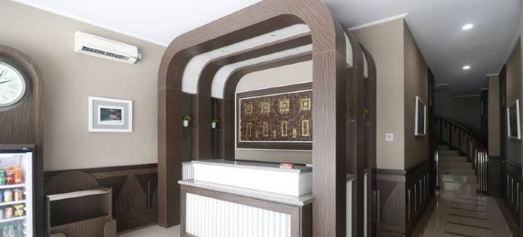 红多兹伊斯兰酒店-近贝卡派公园2号(RedDoorz Syariah Near Taman Bekapai 2)图片