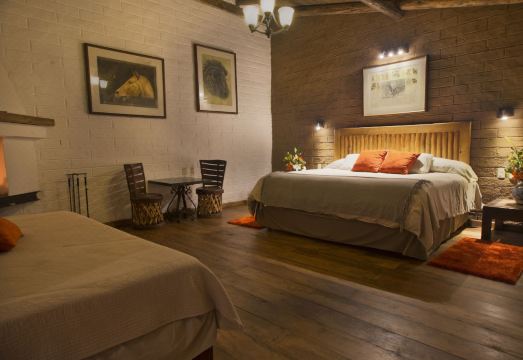 Hotel la Casa de Maty Hotel Overview