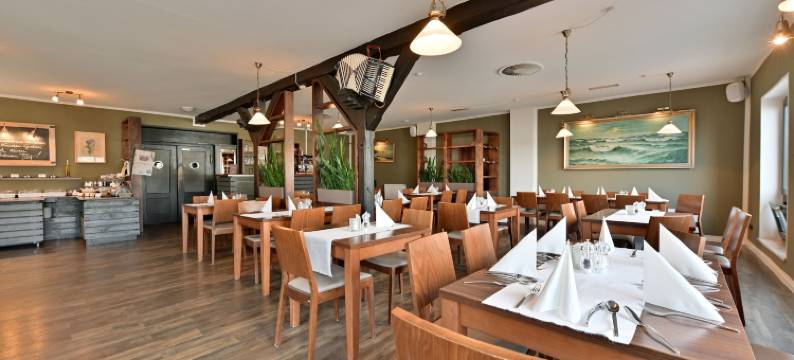 豪瑟布雷格船长酒店(Hotel- & Ferienanlage Kapitäns-Häuser Breege)图片