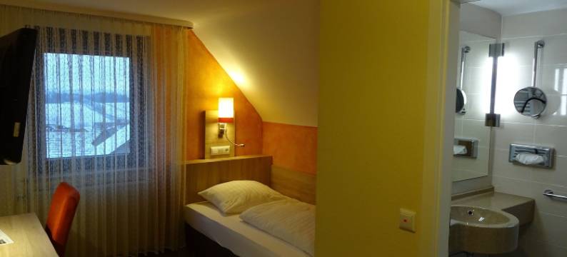 嘎斯霍夫祖姆罗斯酒店(Gasthof Hotel Zum Ross)图片