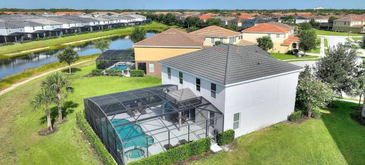 在Solterra度假村的Leslies Retreat 6卧室家庭(Leslies Retreat at Solterra Resort 6 Bedroom Home)图片