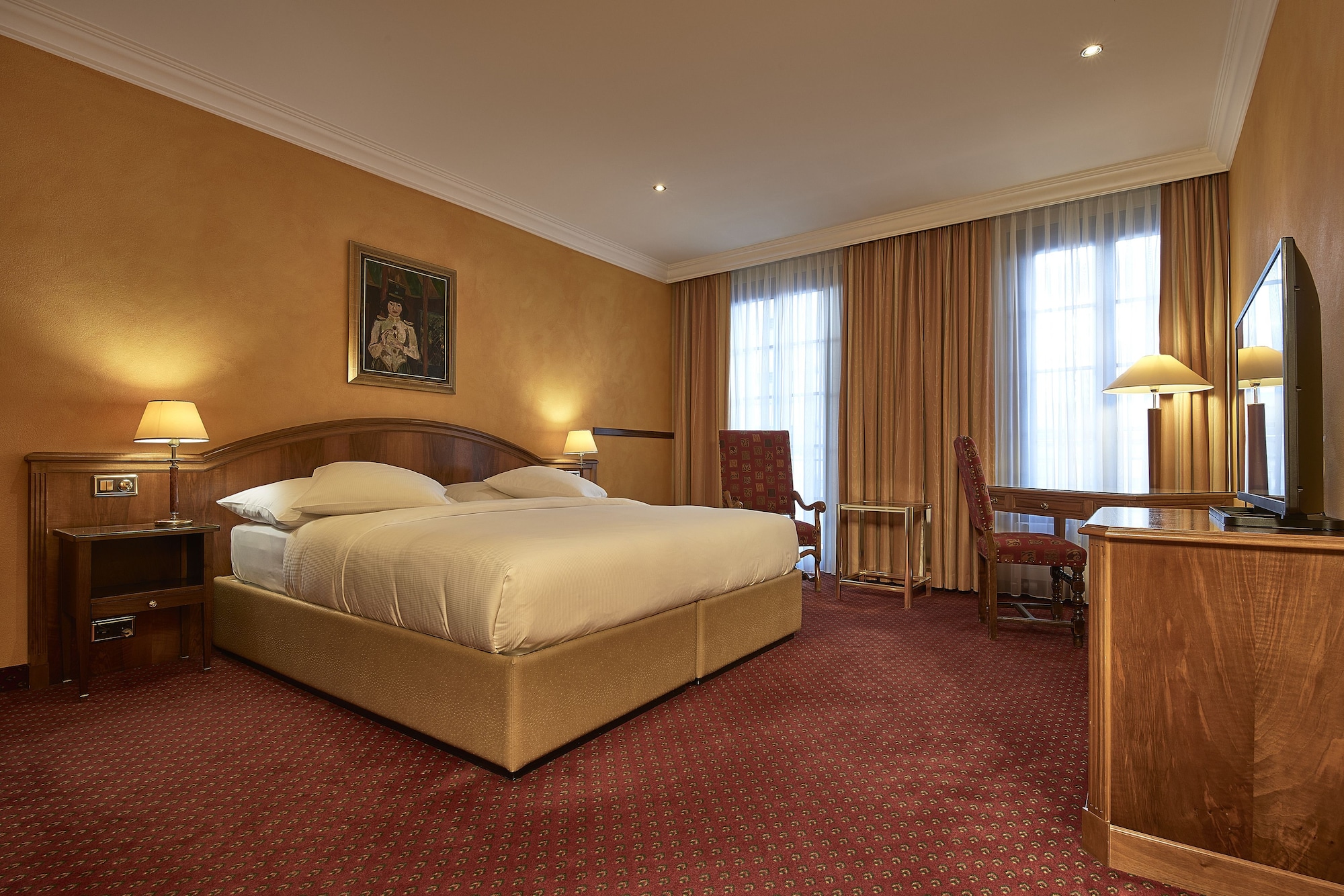 Hotel d'Allèves Over view