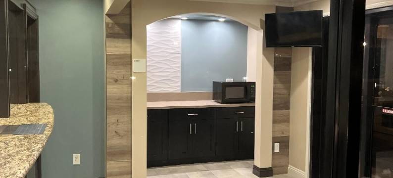 西科维纳核桃套房酒店(Walnut Inn & Suites West Covina)图片