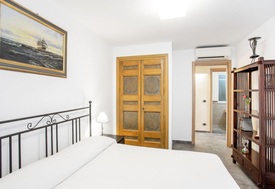 Penelope Seaview Apartment Hotel Overview