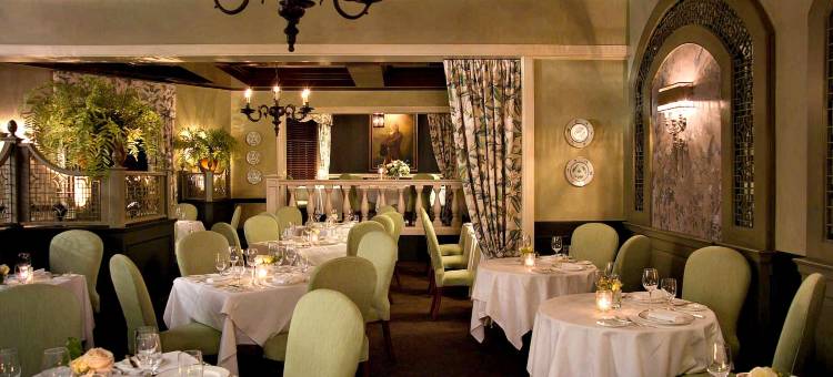 伯纳兹旅馆(Bernards Inn)图片