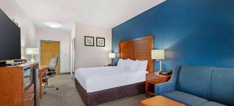 北格林菲尔德舒适套房酒店(Comfort Inn & Suites North Greenfield)图片