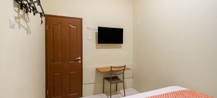 OYO2354三点公寓(RedDoorz Near BG Junction Surabaya)图片