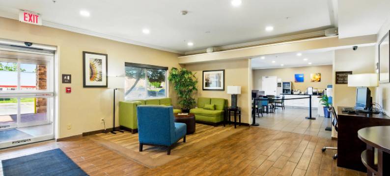 南塔尔萨-伍德兰希尔斯舒适酒店(Comfort Inn South Tulsa - Woodland Hills)图片