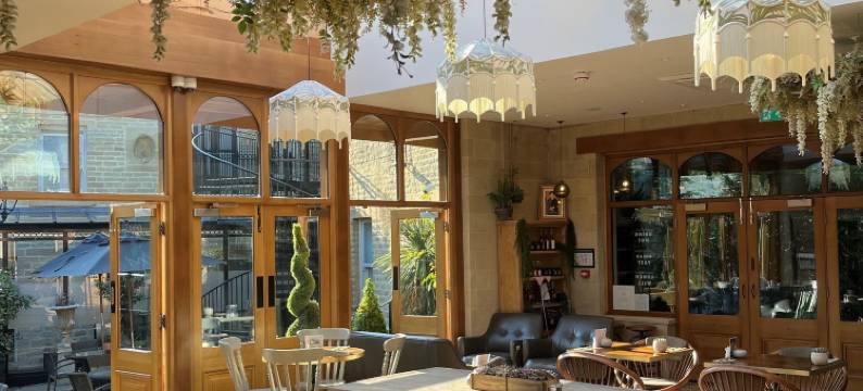 琳德利庄园之家(Manor House Lindley)图片