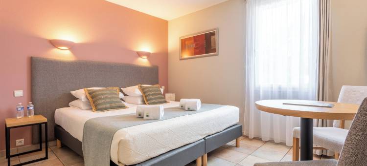 洛吉斯格里尼昂城堡酒店及橡树林餐厅(Logis la Bastide de Grignan Hotel & Restaurant "La Chênaie")图片