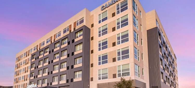 卡布里亚酒店伯班克机场(Cambria Hotel Burbank Airport)图片