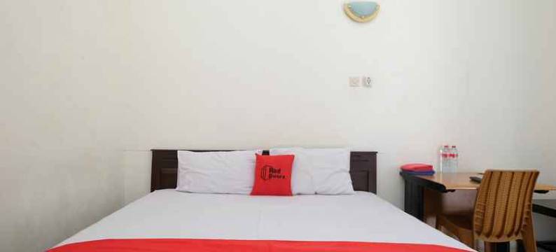 红多兹伊斯兰酒店-近阿伦阿伦克布门(RedDoorz Syariah Near Alun Alun Kebumen)图片