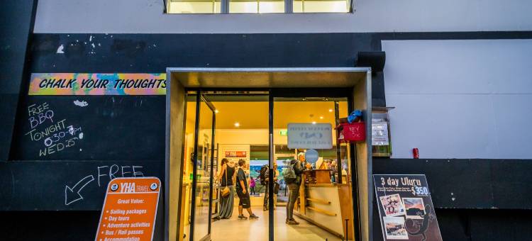 红岩青年旅舍(Red Rock Hostel)图片