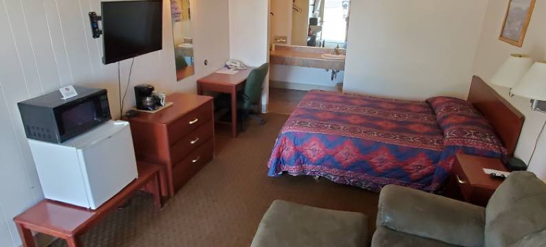 河畔汽车旅馆(Riverside Inn)图片