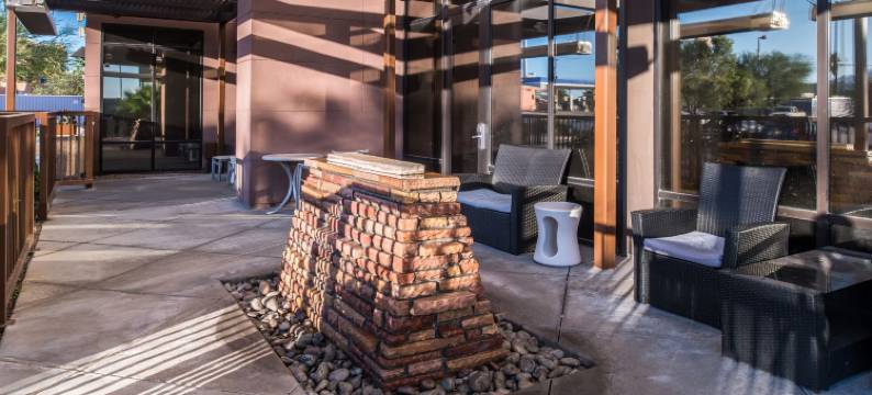 金曼 66 号公路万豪SpringHill酒店(SpringHill Suites Kingman Route 66)图片