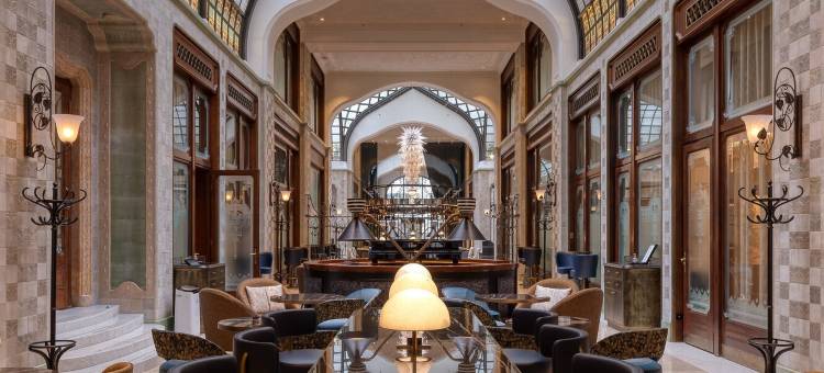 布达佩斯格雷沙姆宫殿四季酒店(Four Seasons Hotel Gresham Palace Budapest)图片