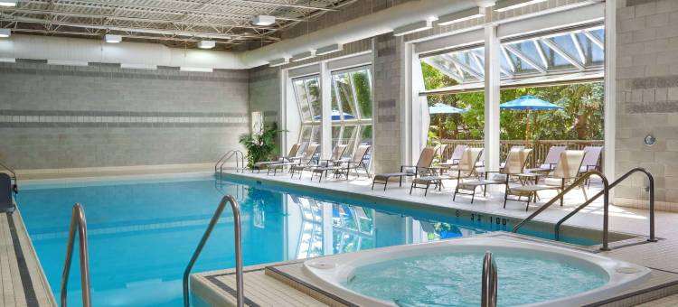 北多伦多派克威贝斯特韦斯特酒店(Best Western Parkway Hotel Toronto North)图片