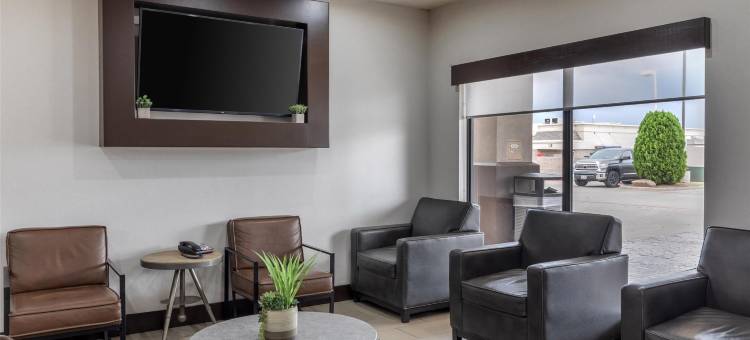 登顿套房贝斯特韦斯特优质酒店(Best Western Plus Denton Inn  Suites)图片