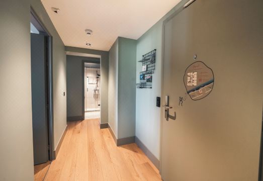 HOP Apartments & Suites Hotel Overview