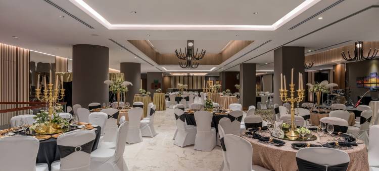 尼尔肯特萨洛威尔精品酒店(Neelkanth Sarovar Premiere)图片