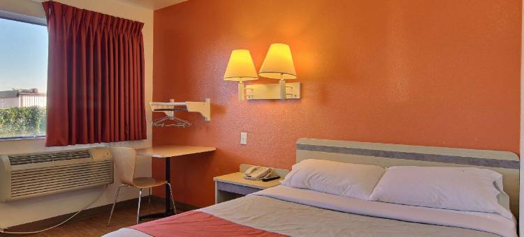 俾斯麦6号汽车旅馆(Motel 6 Bismarck, ND)图片