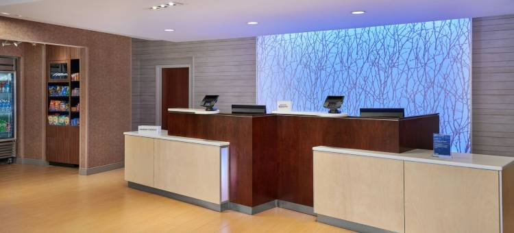 万枫酒店及套房夏洛特机场(Fairfield Inn & Suites Charlotte Airport)图片