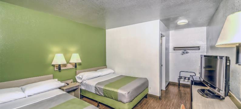 科罗拉多斯普林斯南部/都会区 6 号汽车旅馆(Motel 6 Colorado Springs, CO – South/Metro Area)图片