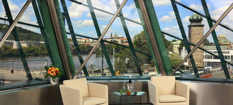 跳舞的房子(Dancing House - Tančící dům Hotel)图片