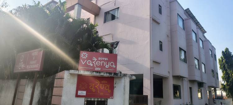 卓越酒店(Hotel Varenya Inn)图片