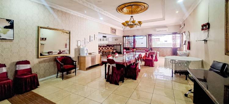 西波哥彭卡克伯格 @ 瑞德多兹酒店(Collection O Puncak Bogor Near Taman Safari Indonesia Formerly Hotel Andalus)图片