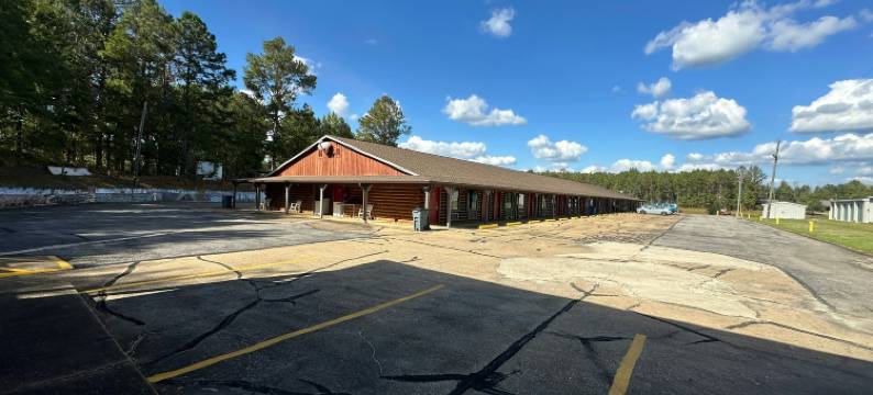 美国旅馆汽车旅馆由 Capital O 坎登 AL(Capital O American Inn Motel Camden Al)图片