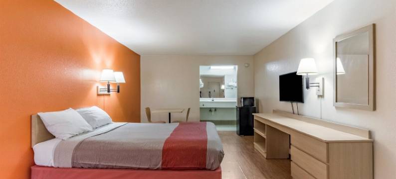 西南拉雷卡瑞6号汽车旅馆(Motel 6 Raleigh, NC Cary)图片