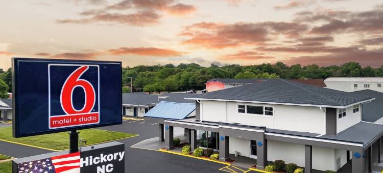 6号汽车旅馆锡克里，北卡罗来纳州(Motel 6 Hickory, NC)图片