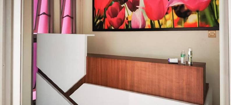 红多兹普拉斯酒店-茉莉芬塔曼(RedDoorz Plus @ Taman Madiun)图片