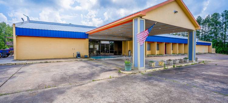 利文斯顿OYO经济旅馆德州US 59(Economy Inn Livingston by OYO TX US 59)图片